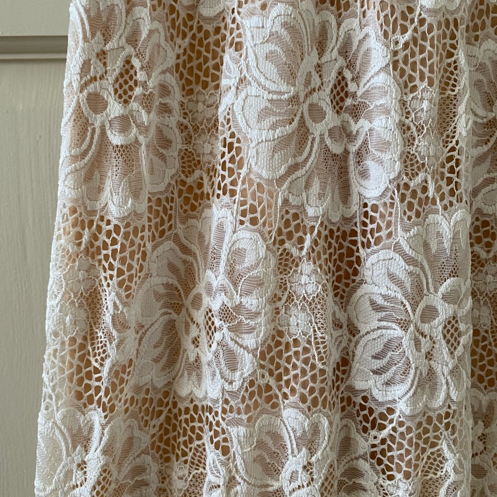 Windsor High Neck Silhouette Floor-Length Dress - Picture 2 of 5